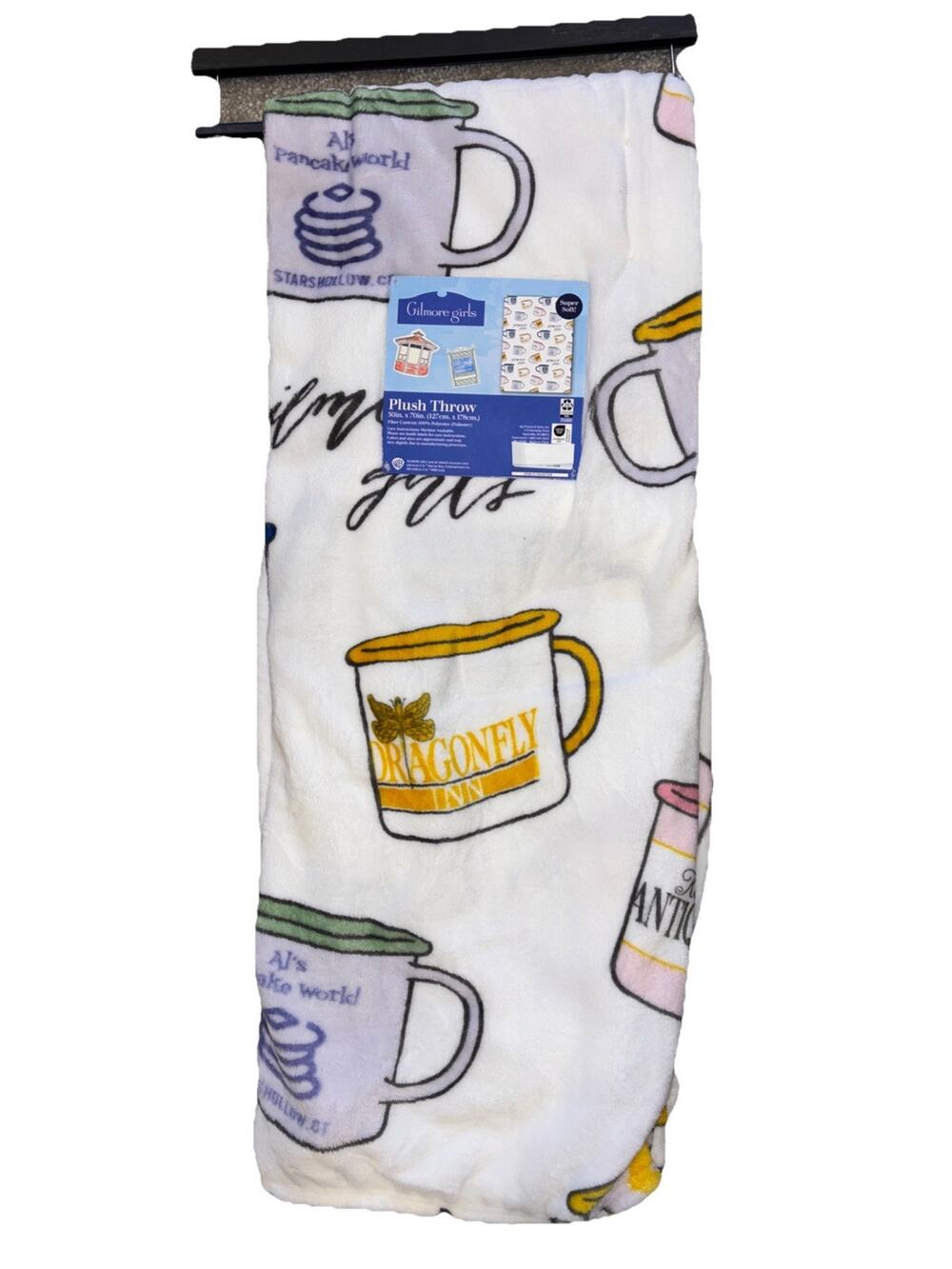 Gilmore Girls Coffee Mug Plush Throw Blanket 50” X 70” Dragonfly Inn Luke’s NEW